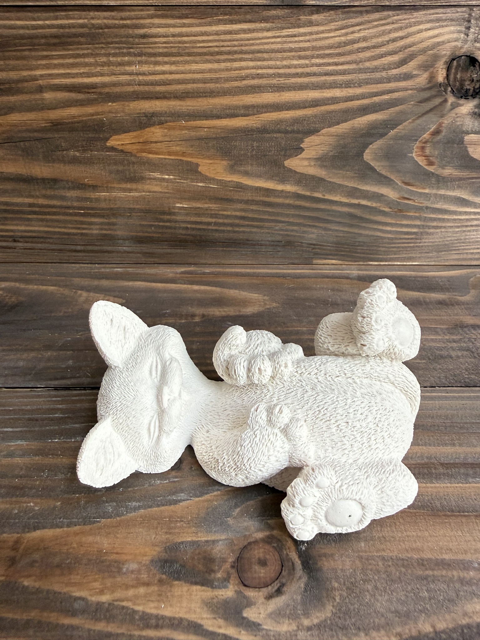 Ham Polyester Misu Oyunbaz Kedi Figürü